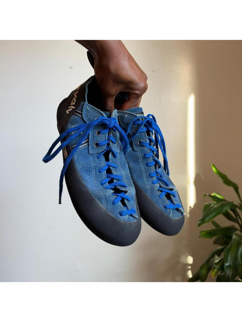 Evolv VTR3D Blue Suede Rock Climbing Shoes women’s US 11